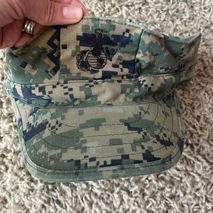 USMC Marpat Cap Hat Garrison Woodland Digital Camo size M. Great used condition